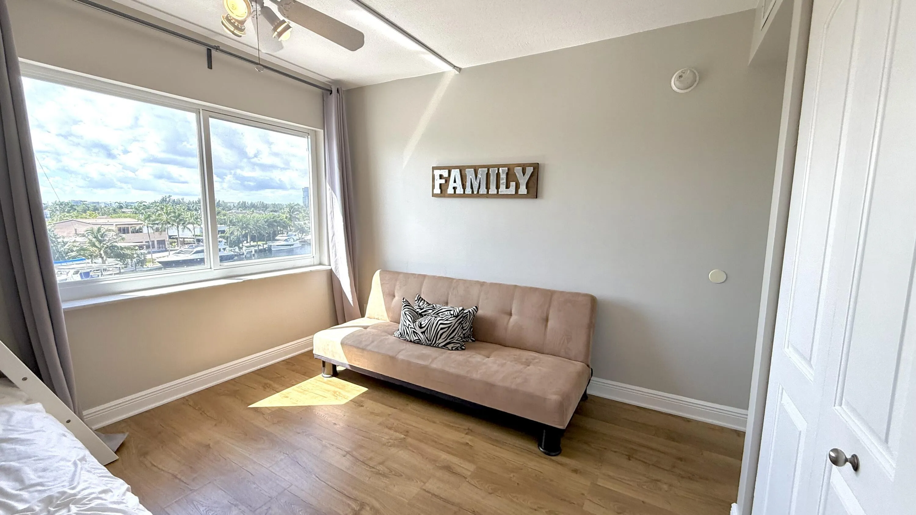 guest bedroom