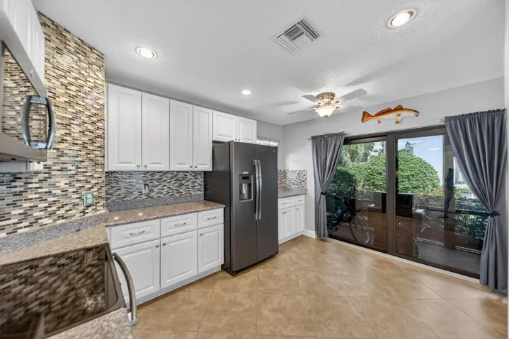 kitchen3.jpg-FULL