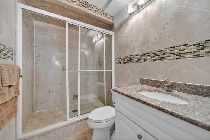 primarybath1.jpg-FULL