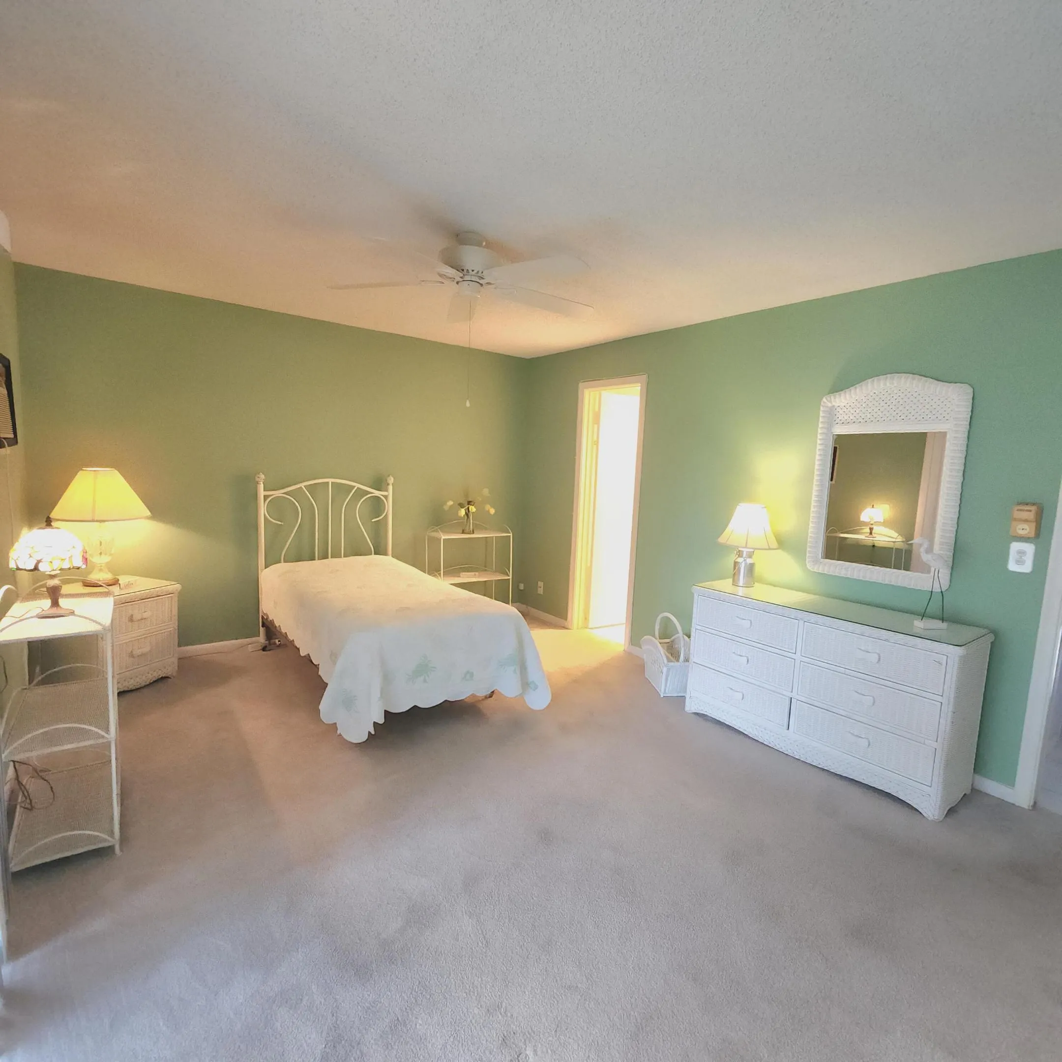 Bedroom with ensuite