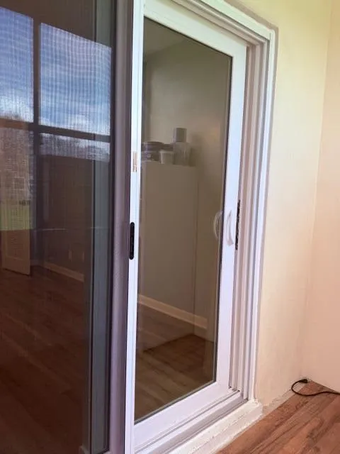 Hurricane windows