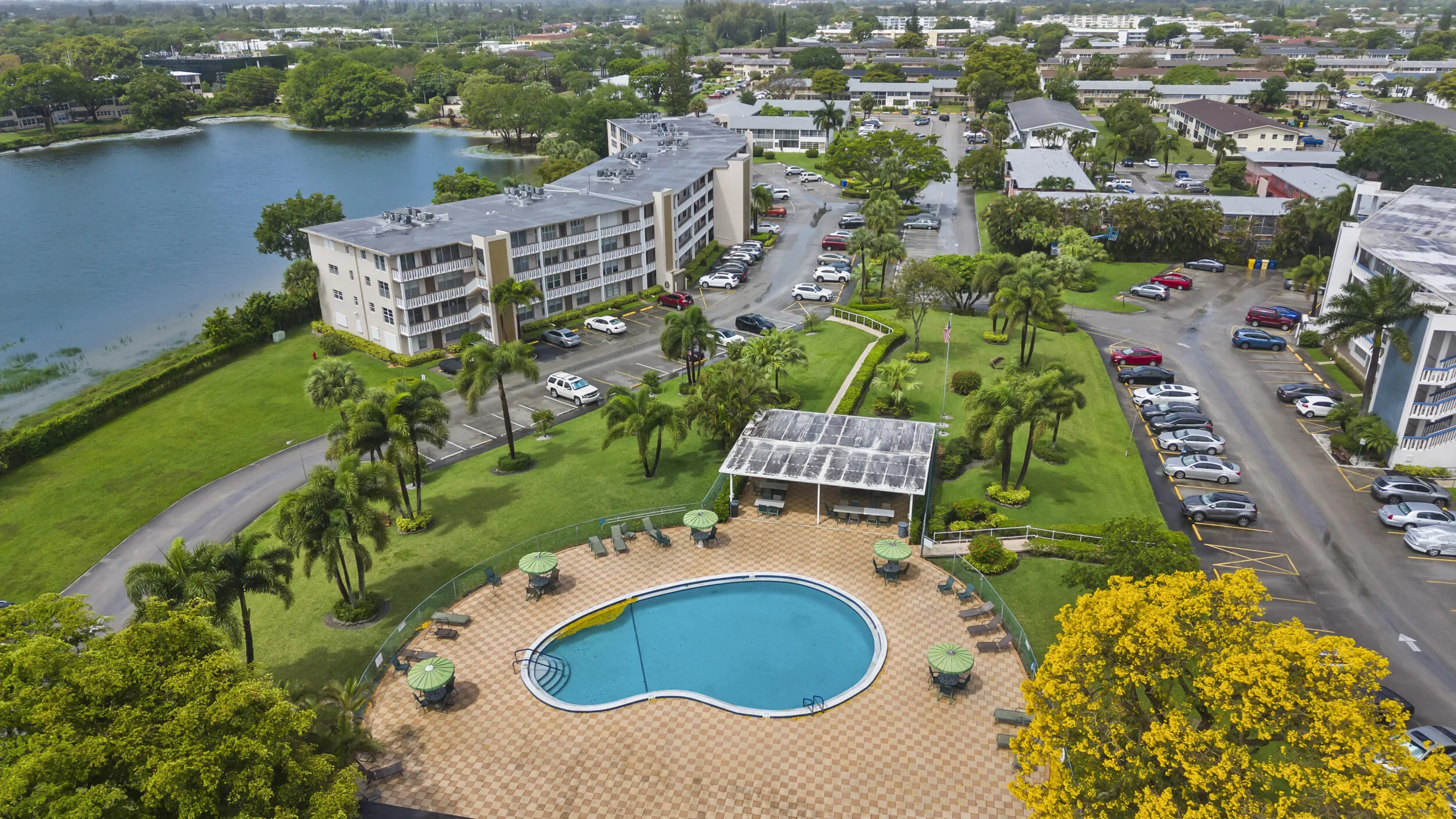 41_wpb + southampton - community pool