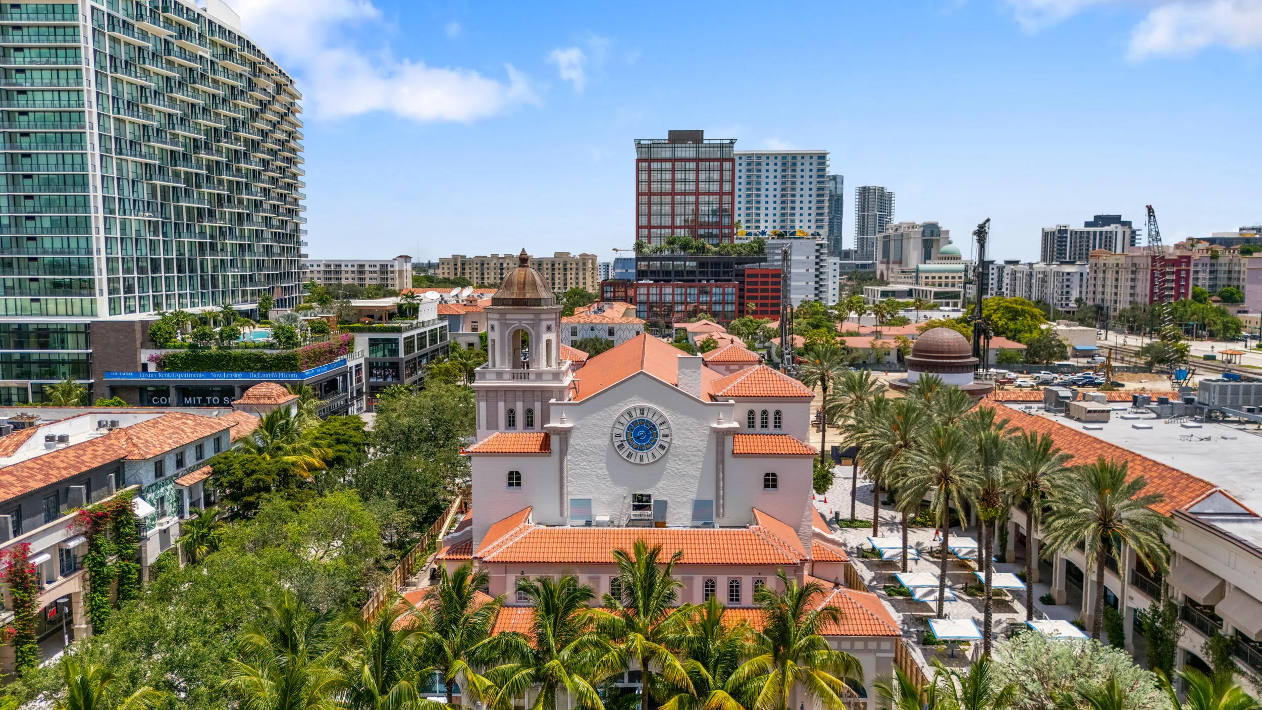 51_wpb - the square downtown