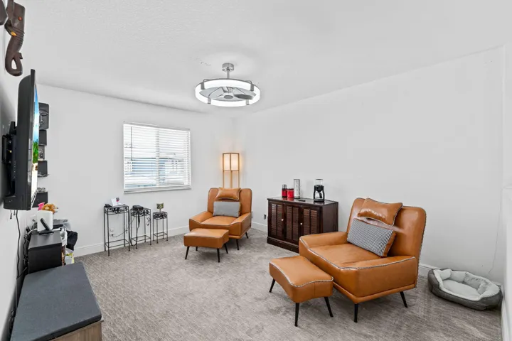8-web-or-mls-A7404157