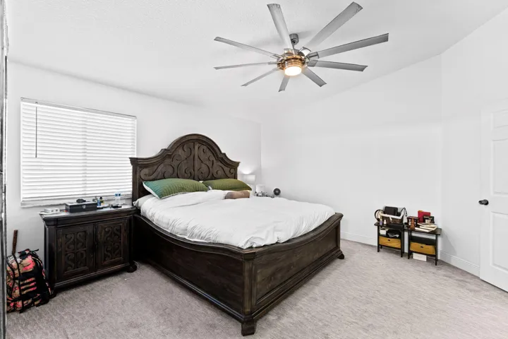 17-web-or-mls-A7404106
