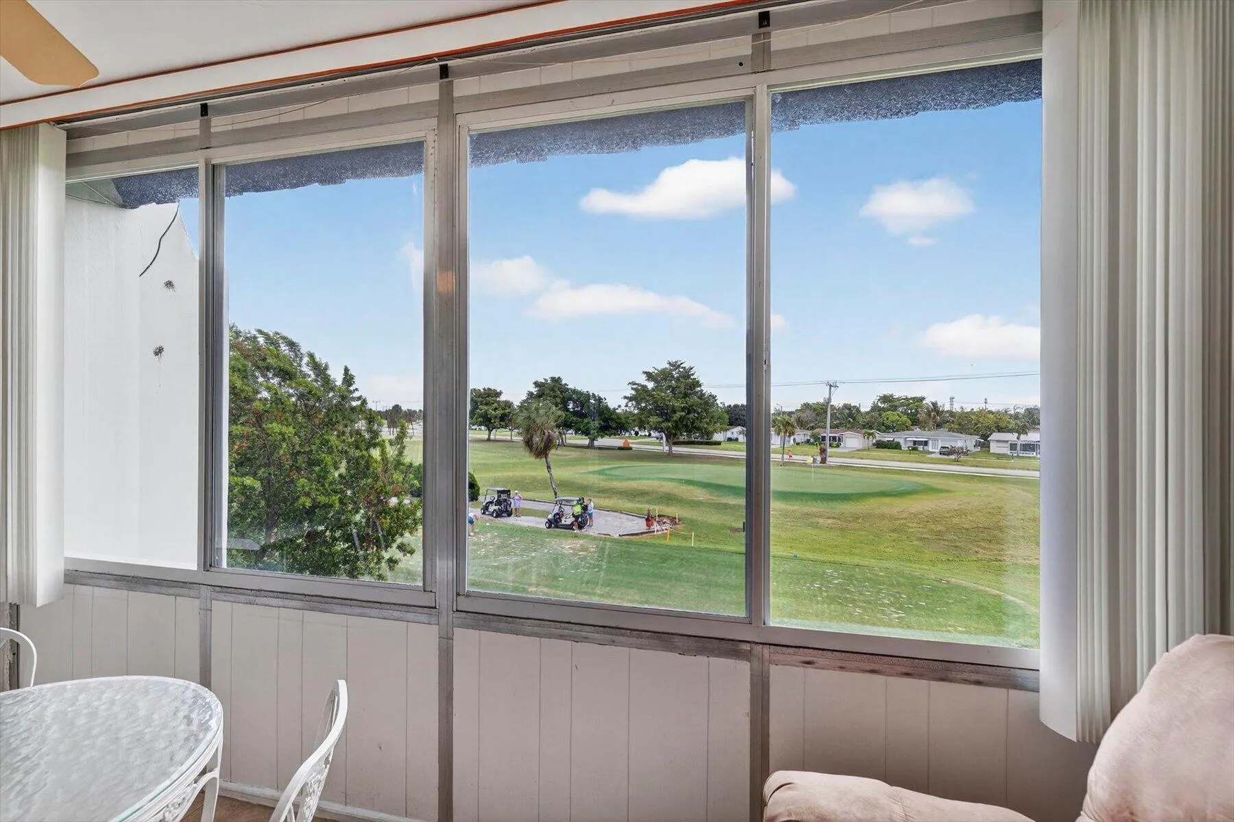 16-Golf Course View