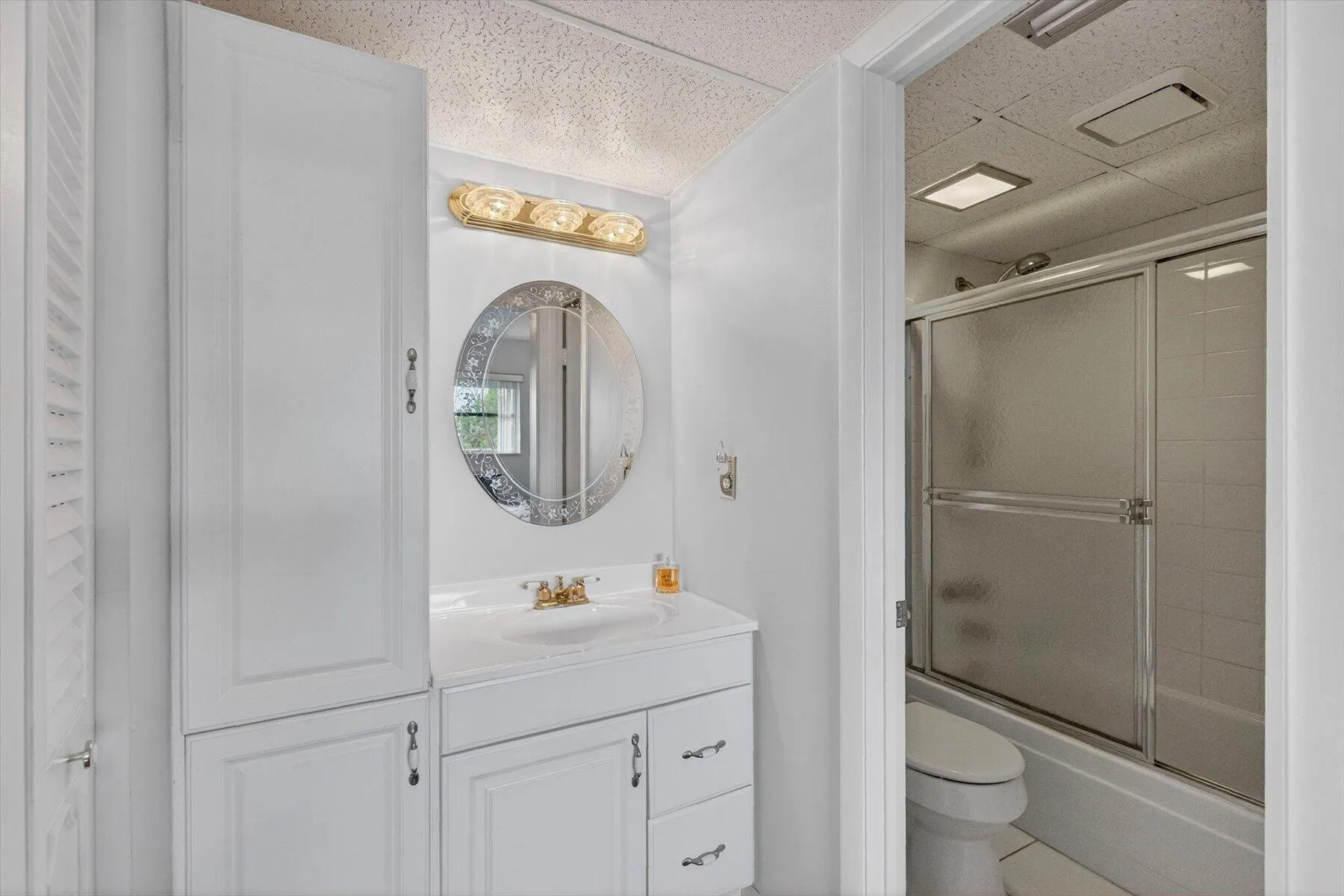 19-Primary Bath