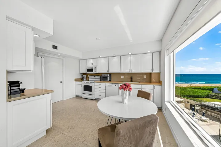 600KITCHENVIEW