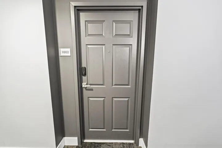 Door 1002