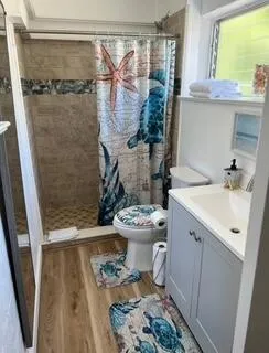 studio bathroom
