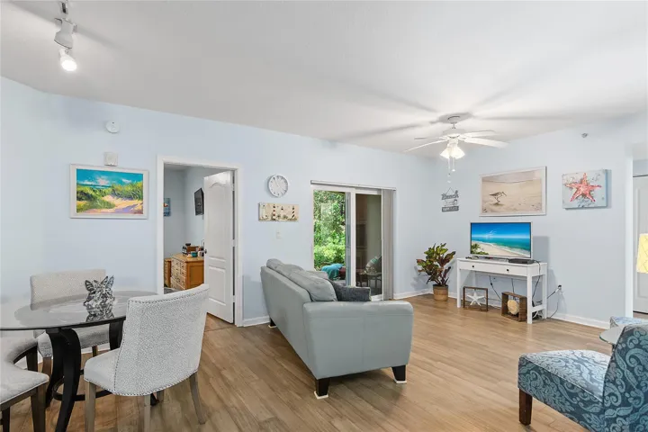 Living/ Dining