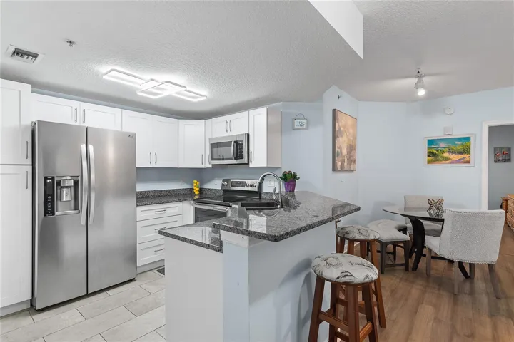 Kitchen/Dining