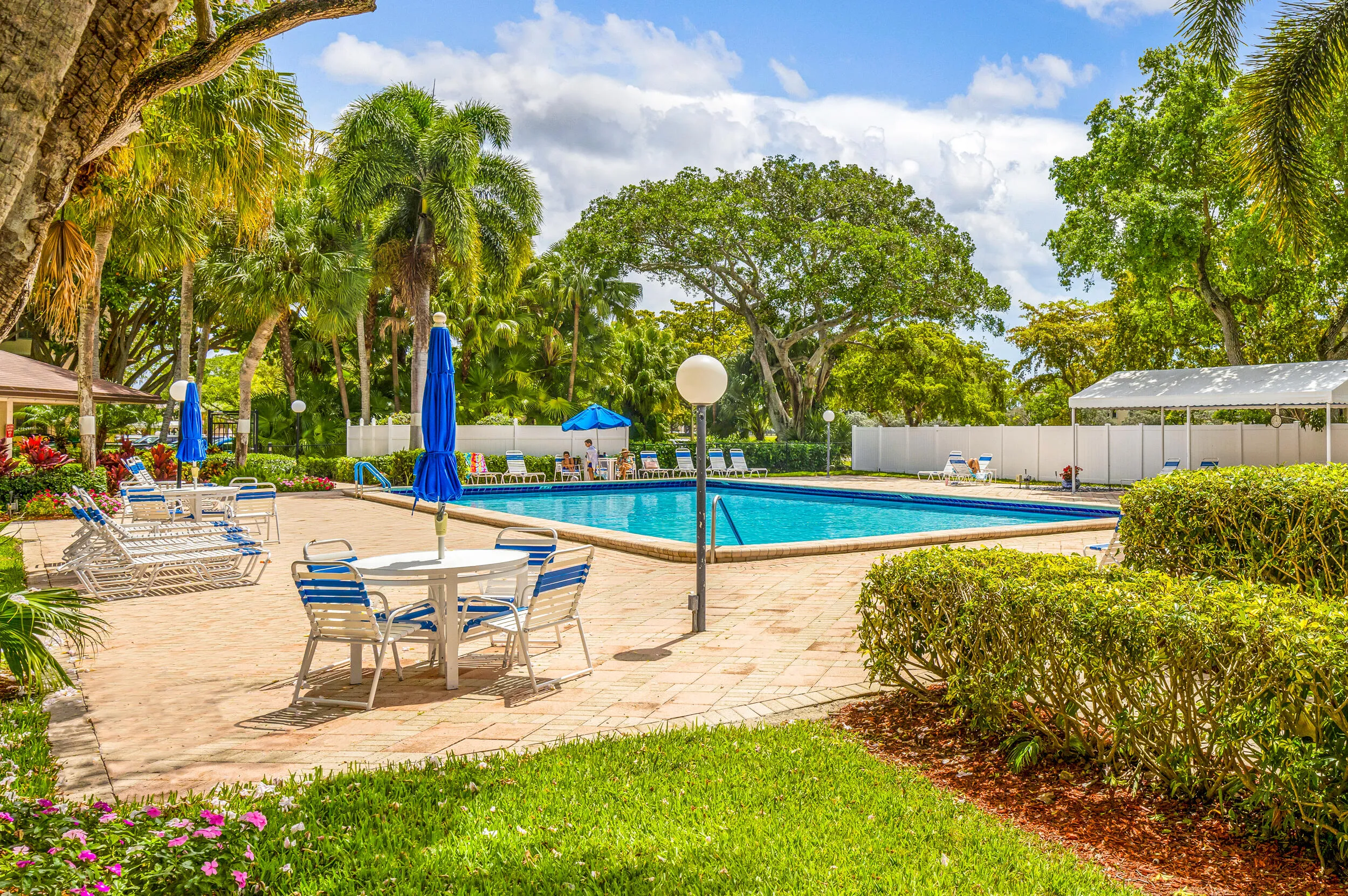 3151 S Palm Aire Dr-Pompano Beach, Unit
