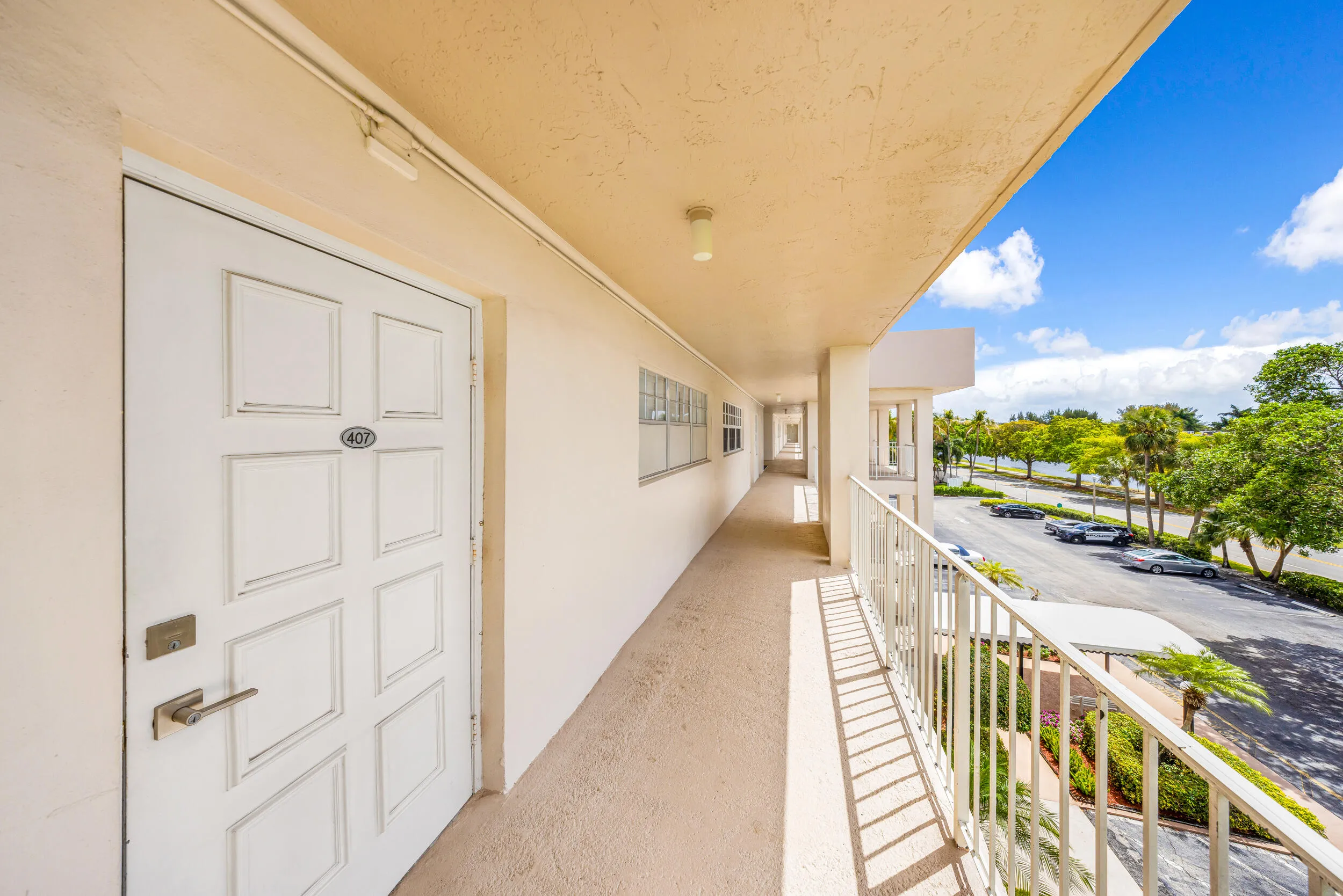 3151 S Palm Aire Dr-Pompano Beach, Unit