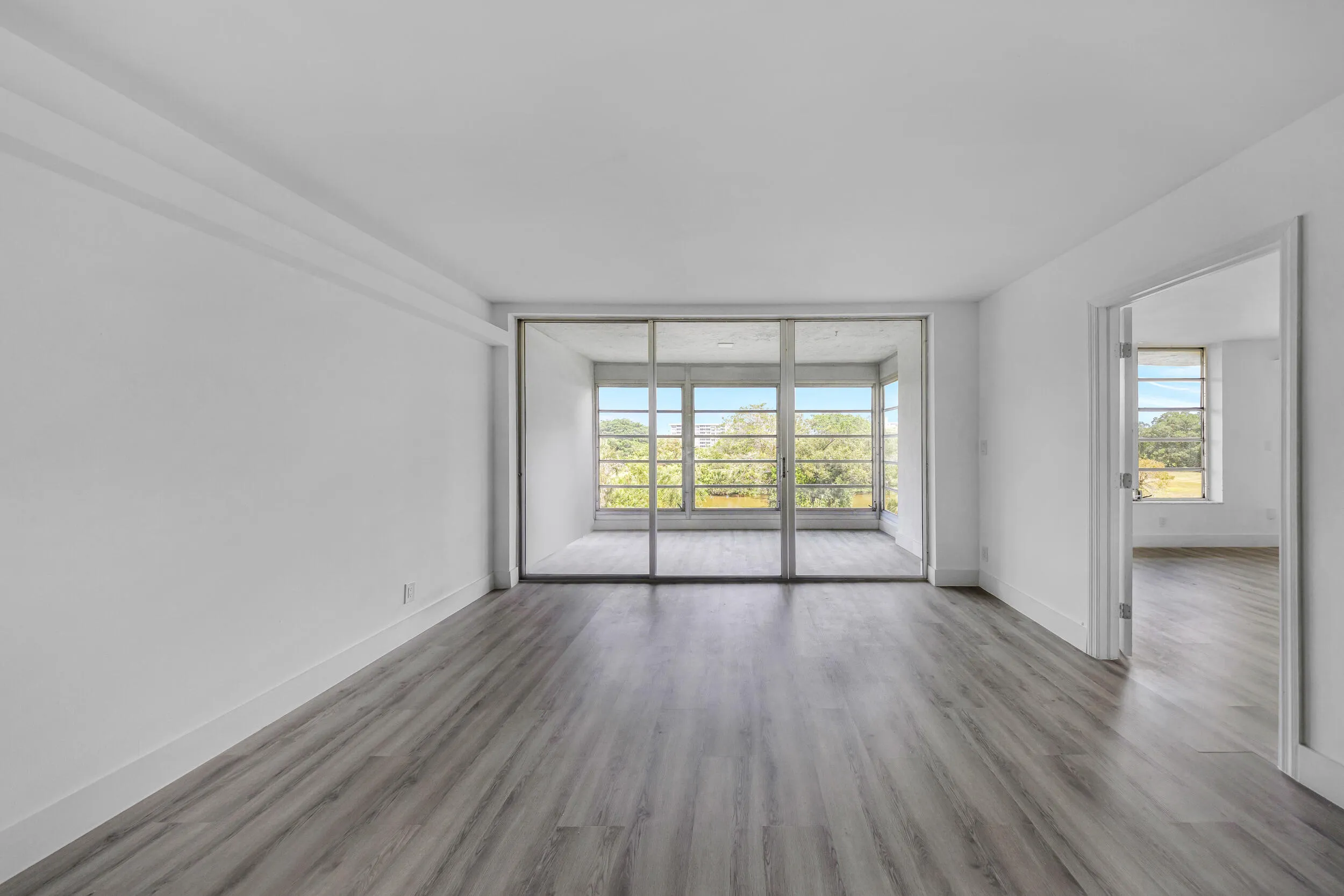 3151 S Palm Aire Dr-Pompano Beach, Unit