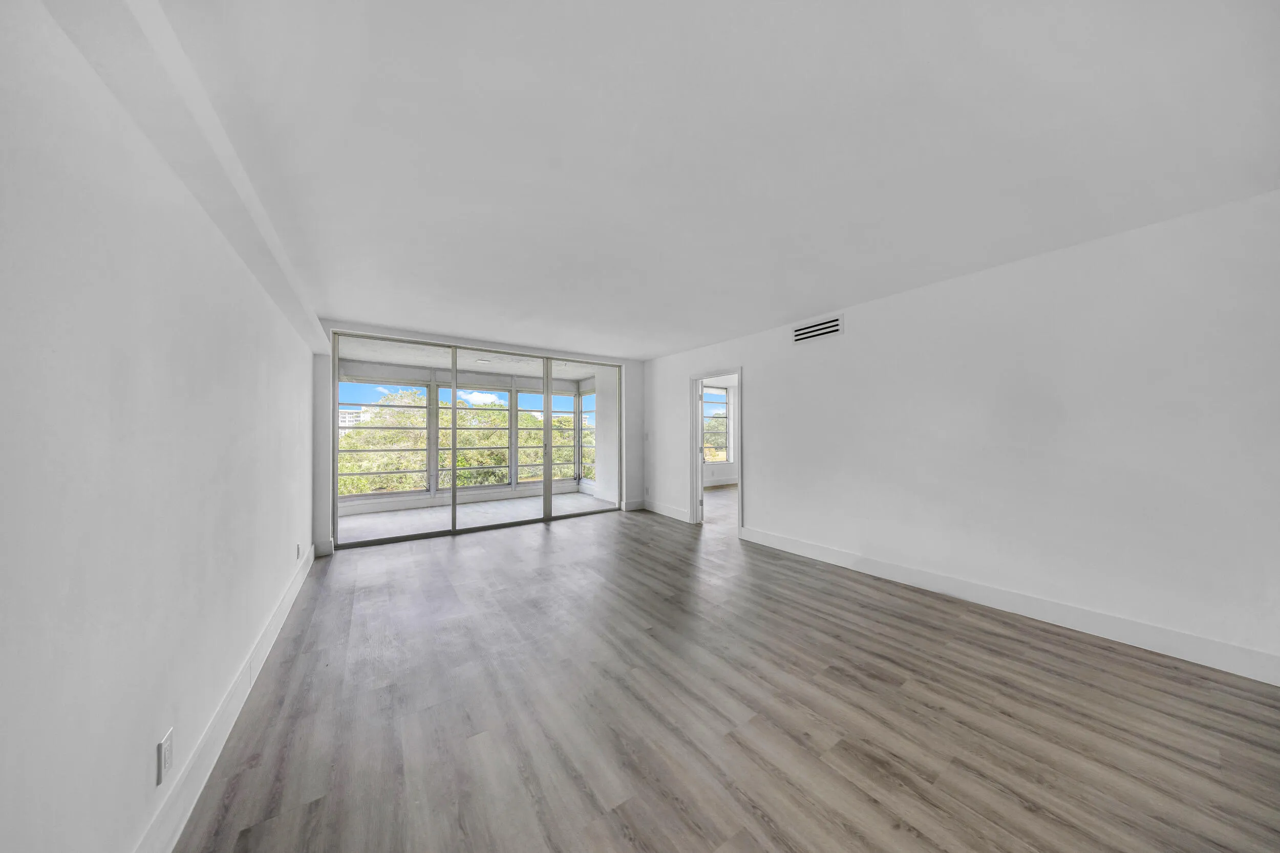 3151 S Palm Aire Dr-Pompano Beach, Unit