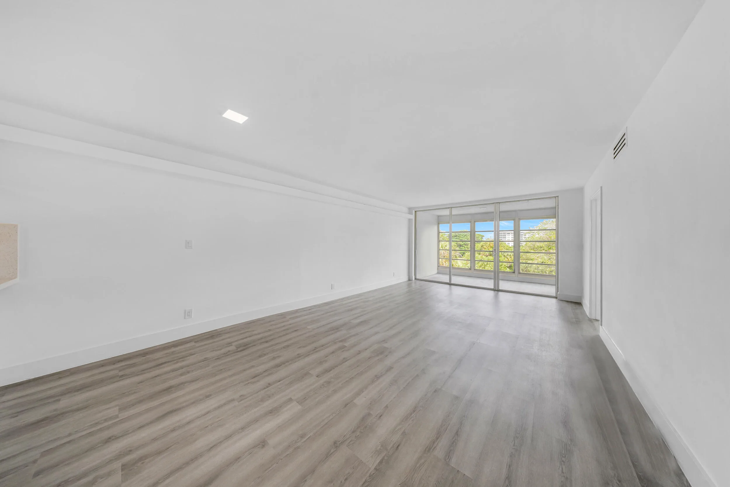 3151 S Palm Aire Dr-Pompano Beach, Unit