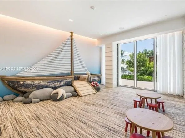 KIDS PLAYROOM