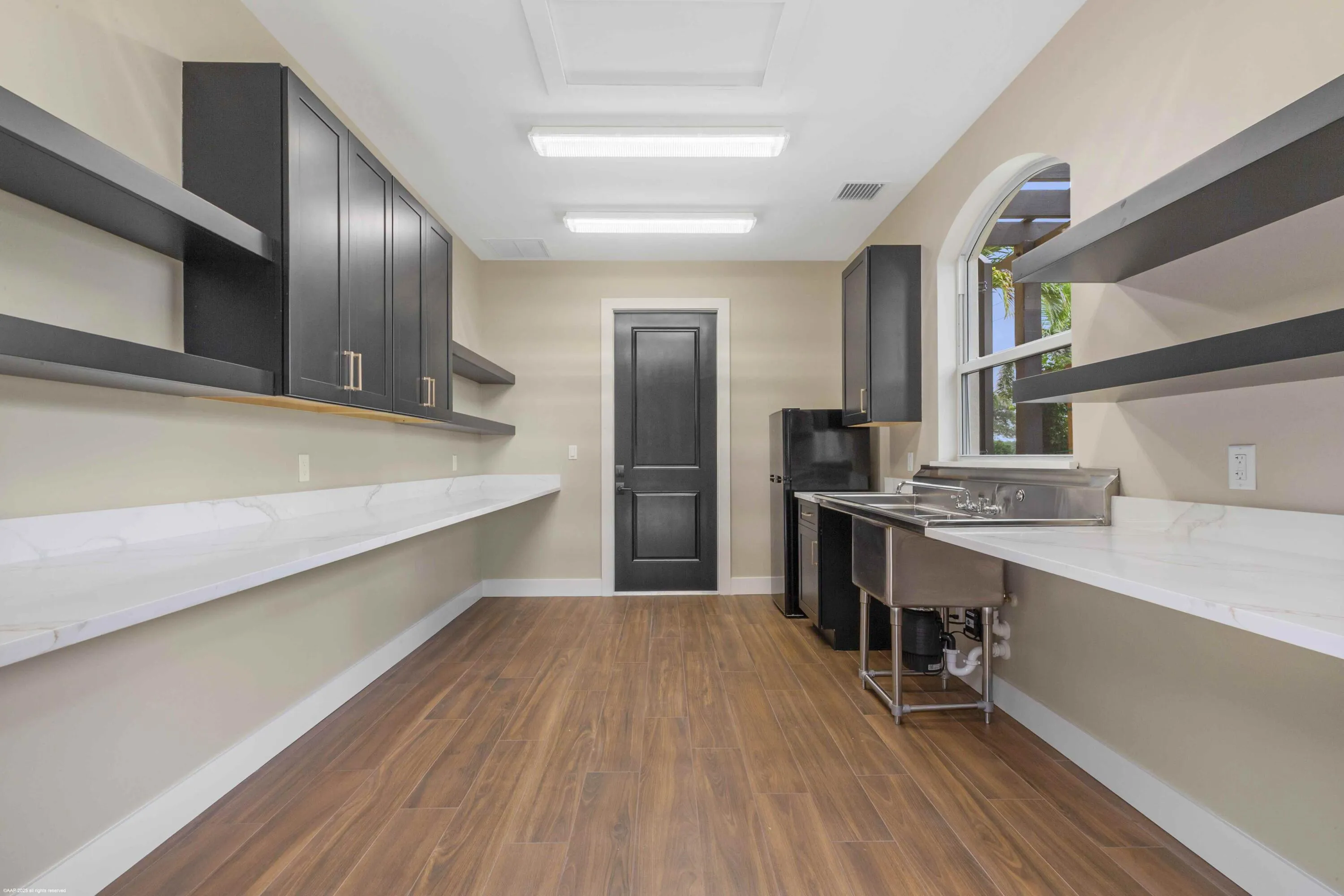 4985 Stables Way 023