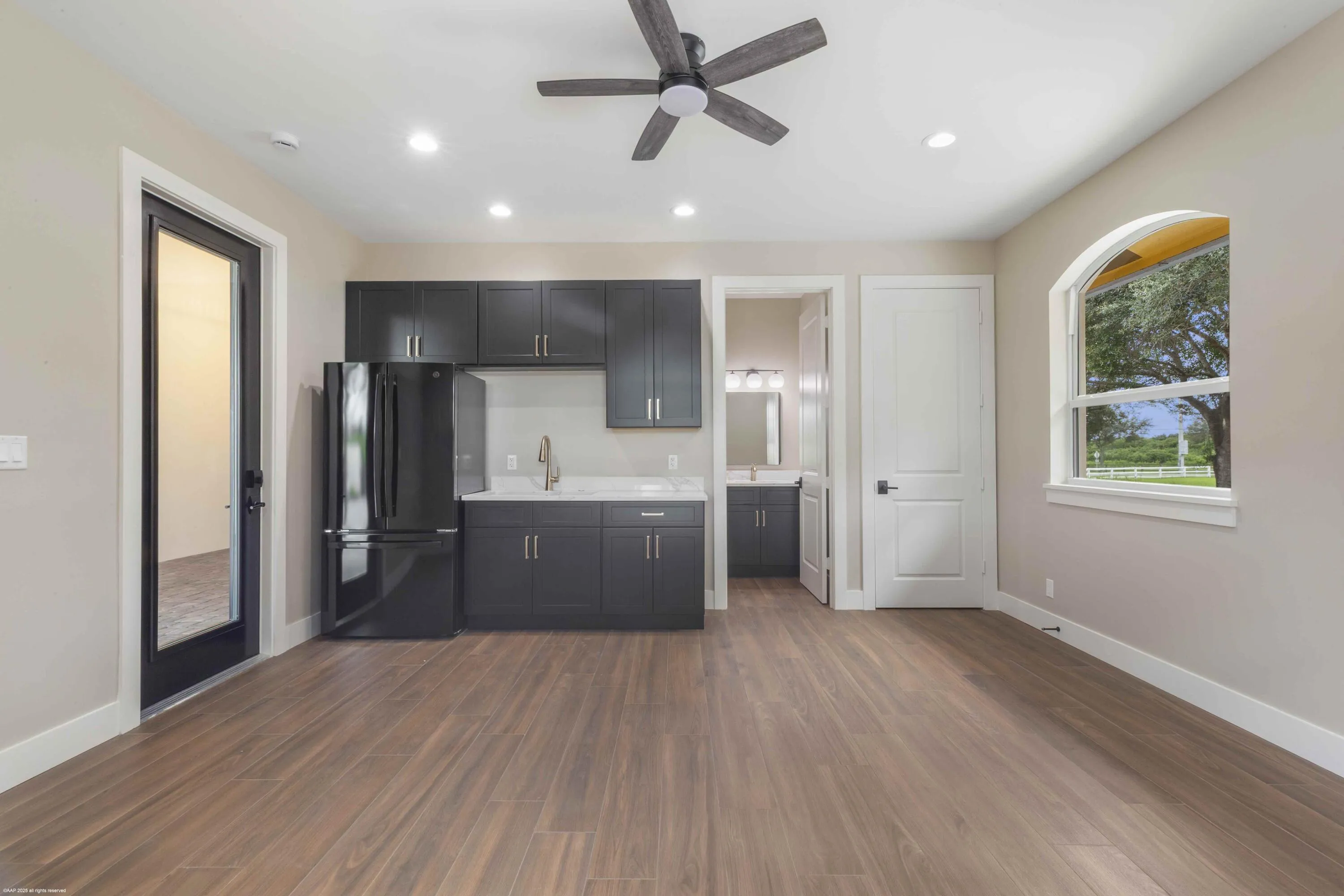 4985 Stables Way 024