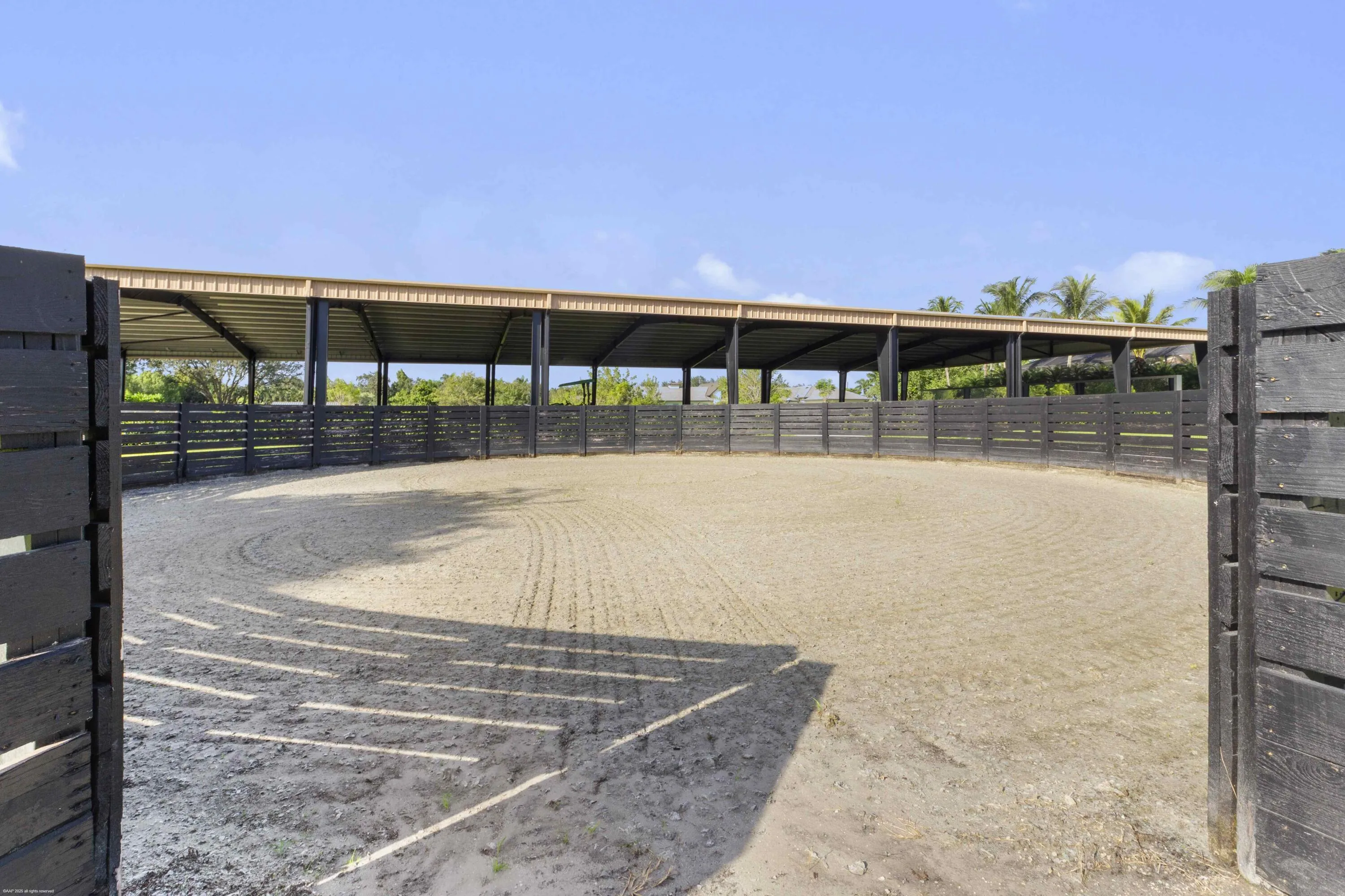 4985 Stables Way 087