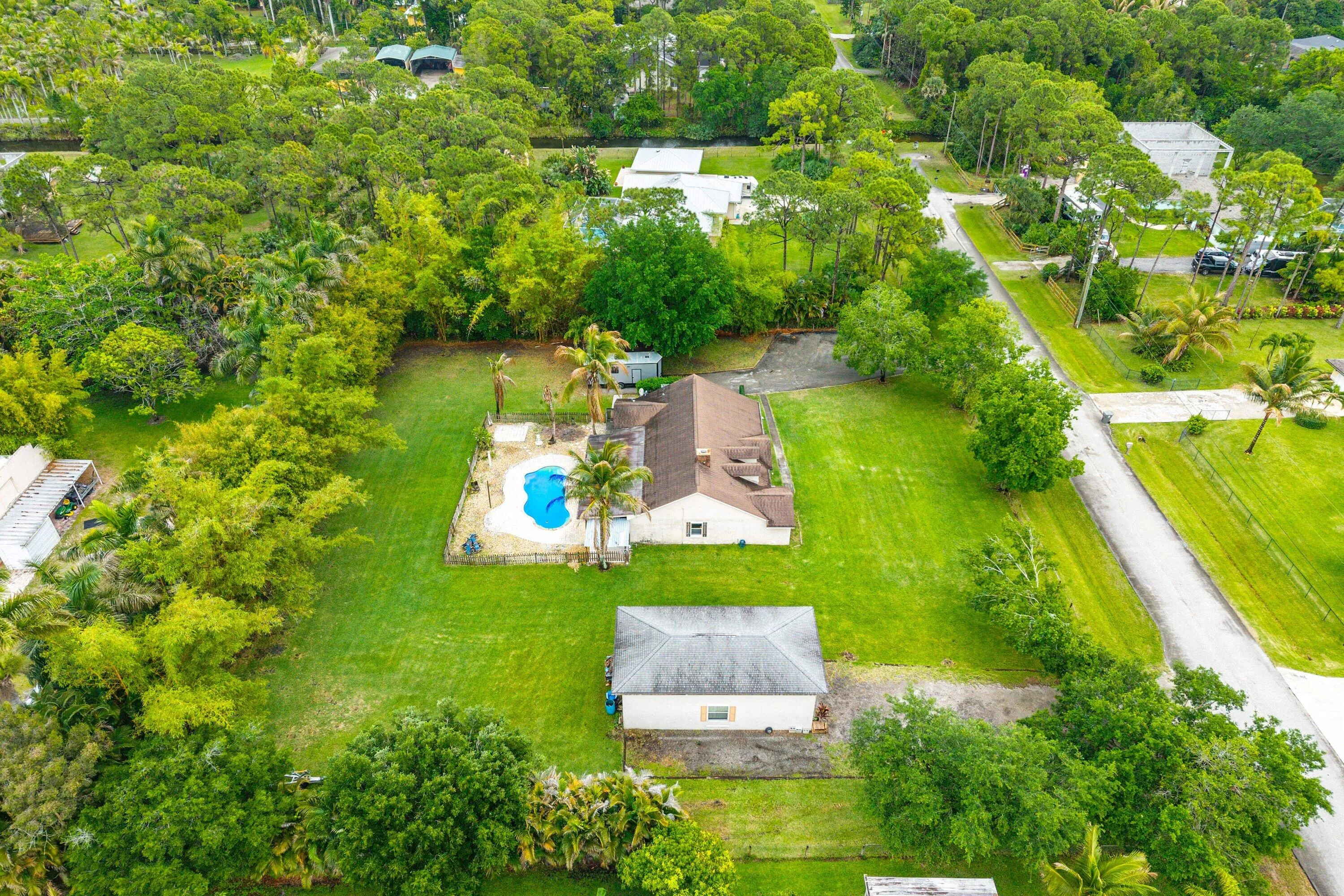 050-1232589thPlaceNorth-WestPalmBeach-FL