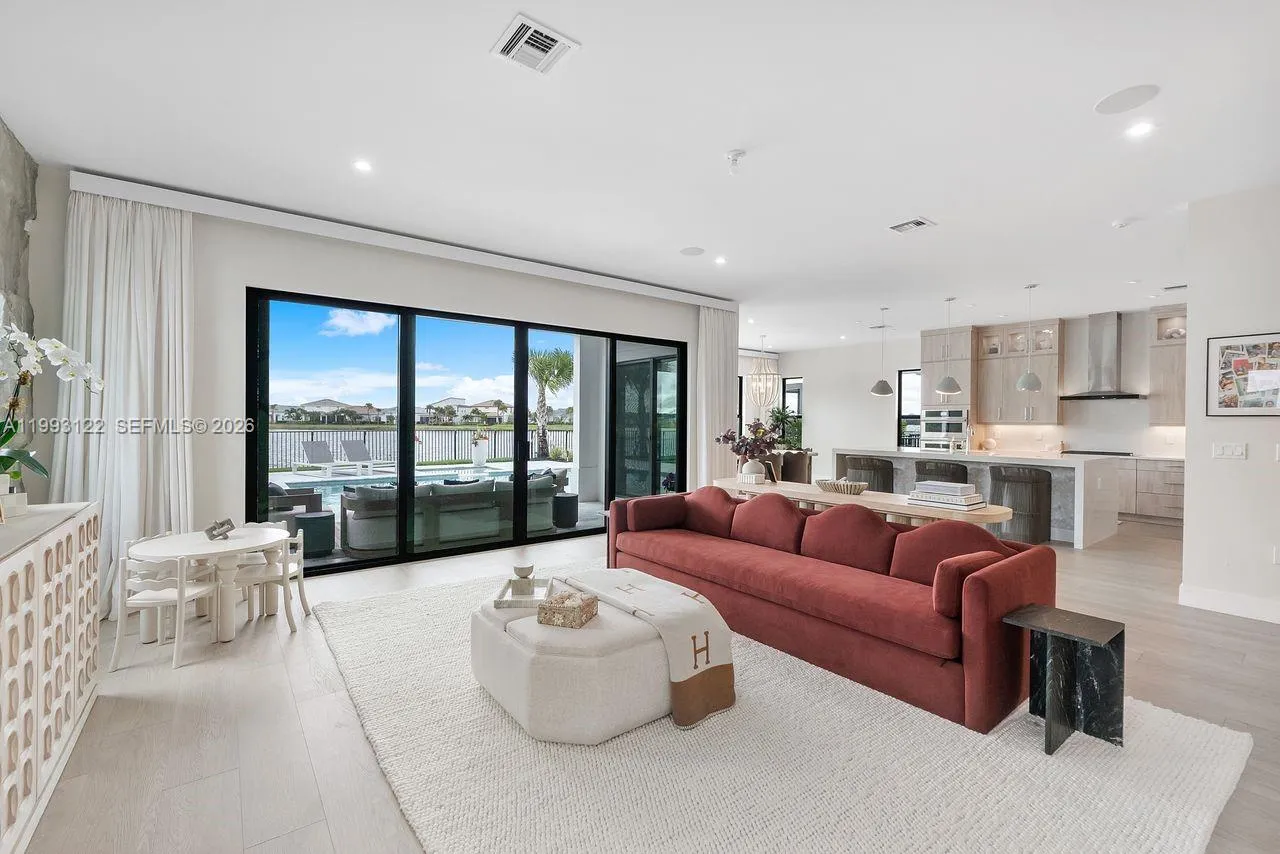 Open Concept to Kitchen