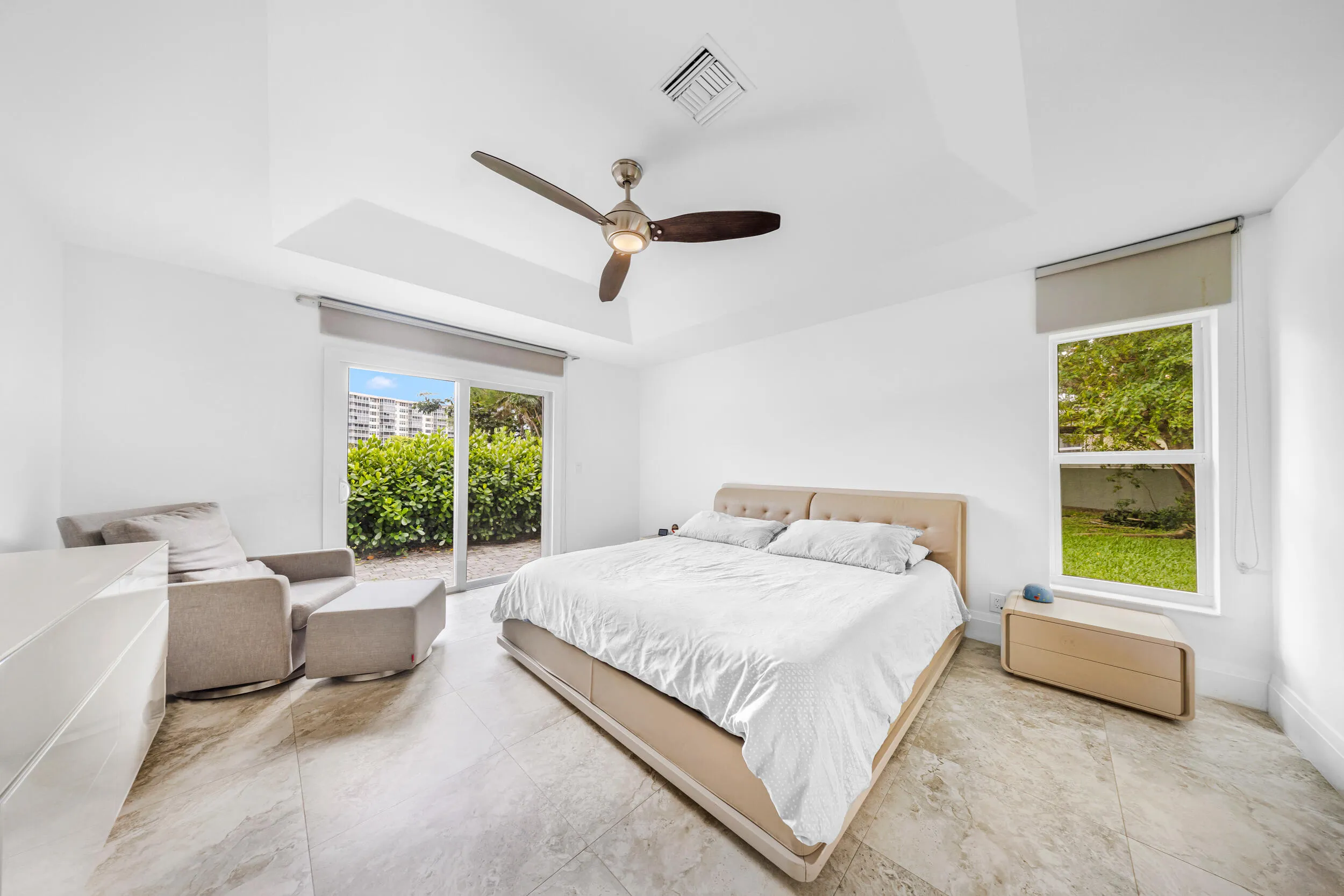 3630 Dunes Vista Dr-Pompano Beach, Valen