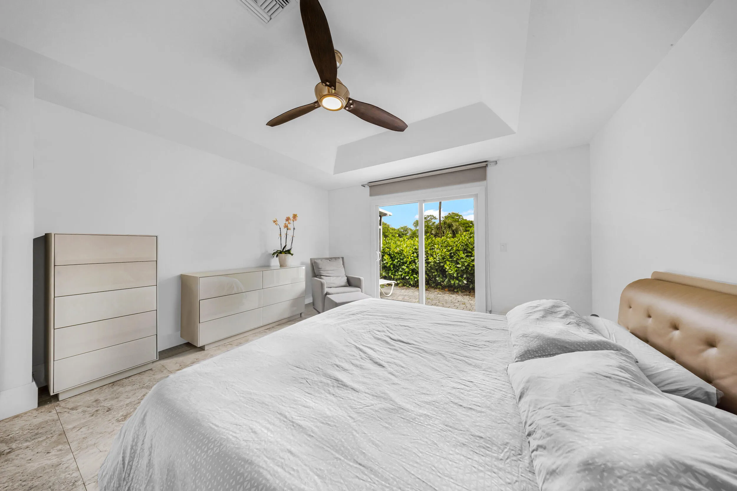 3630 Dunes Vista Dr-Pompano Beach, Valen