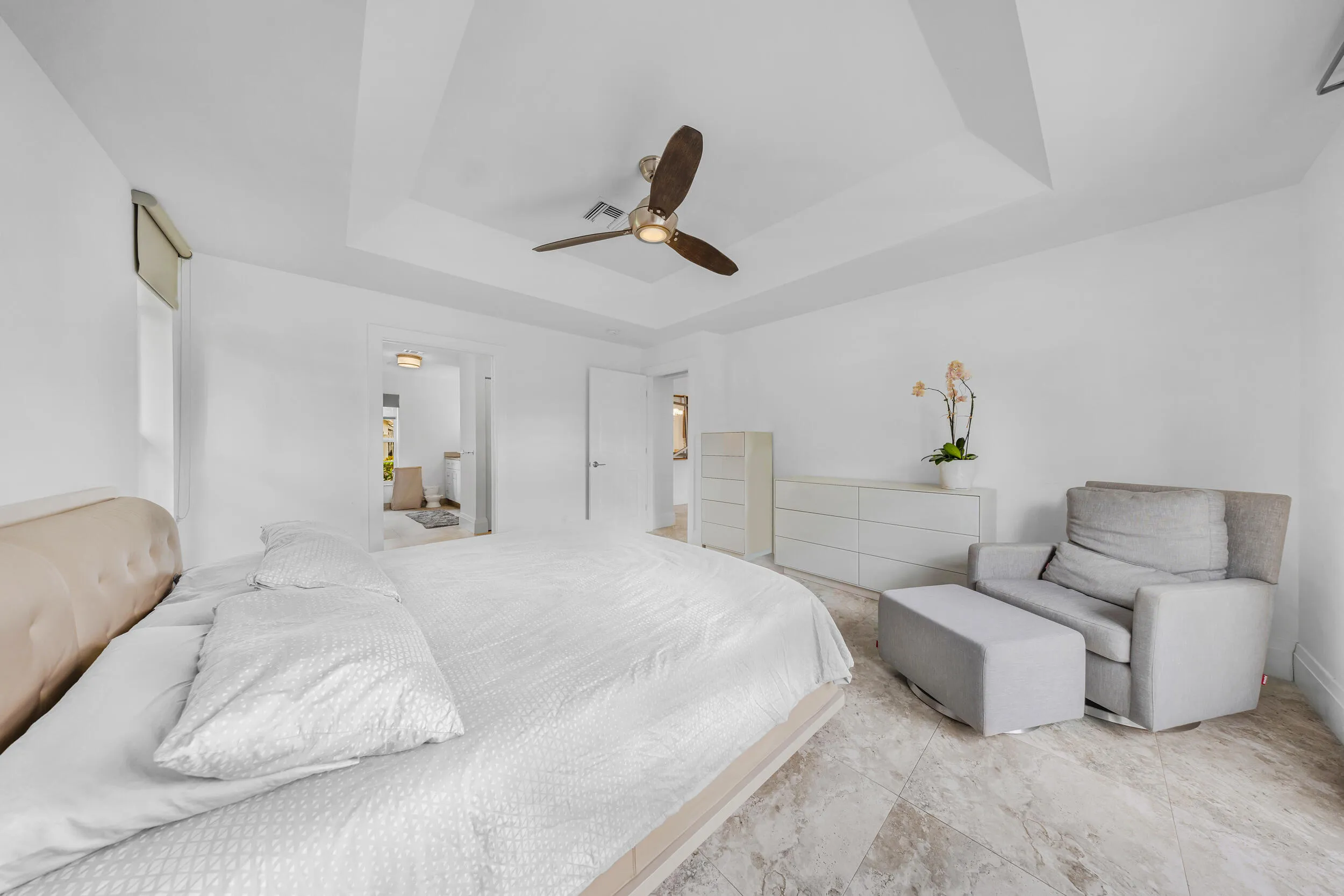 3630 Dunes Vista Dr-Pompano Beach, Valen