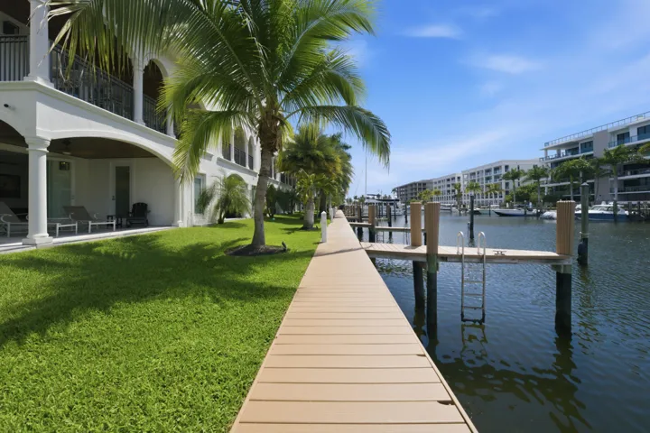 Dock