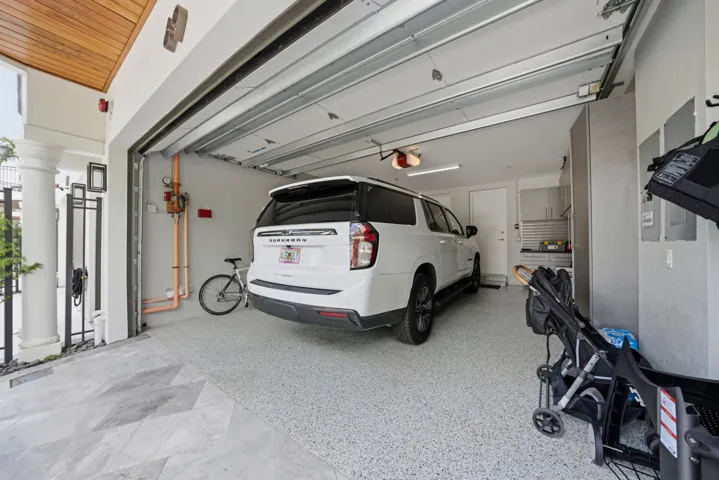 2 Car Garage