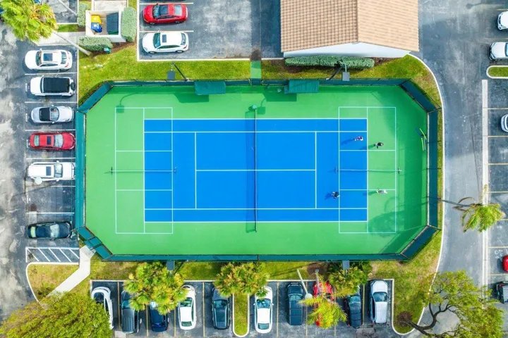 Highland Beach Club