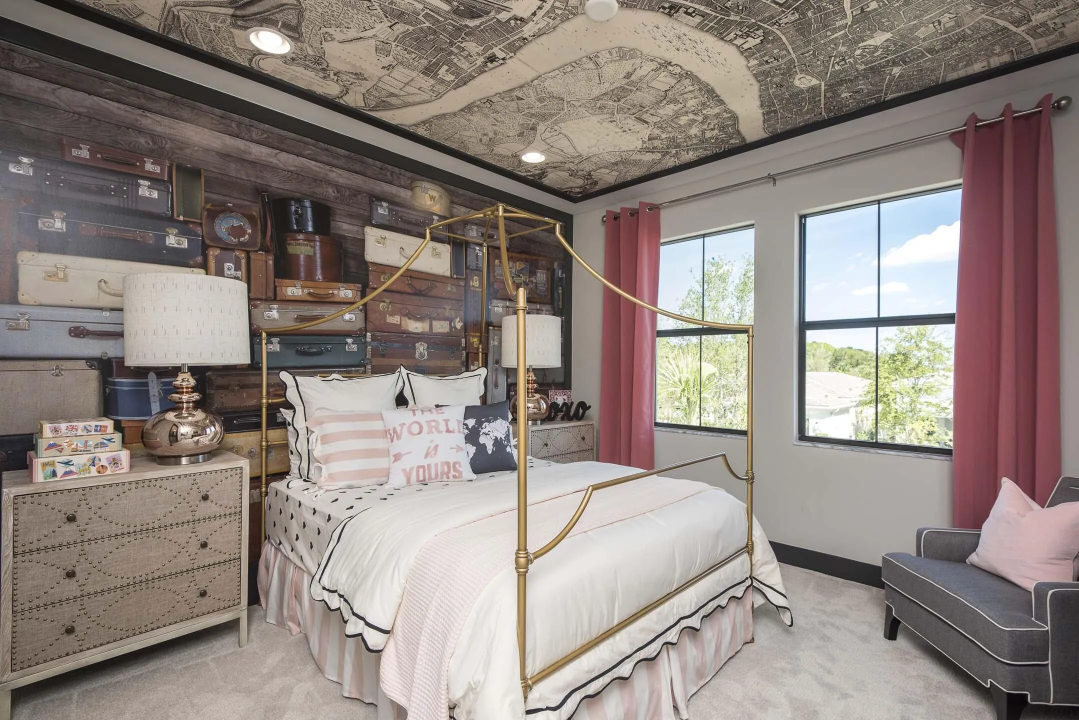 Travel Bedroom