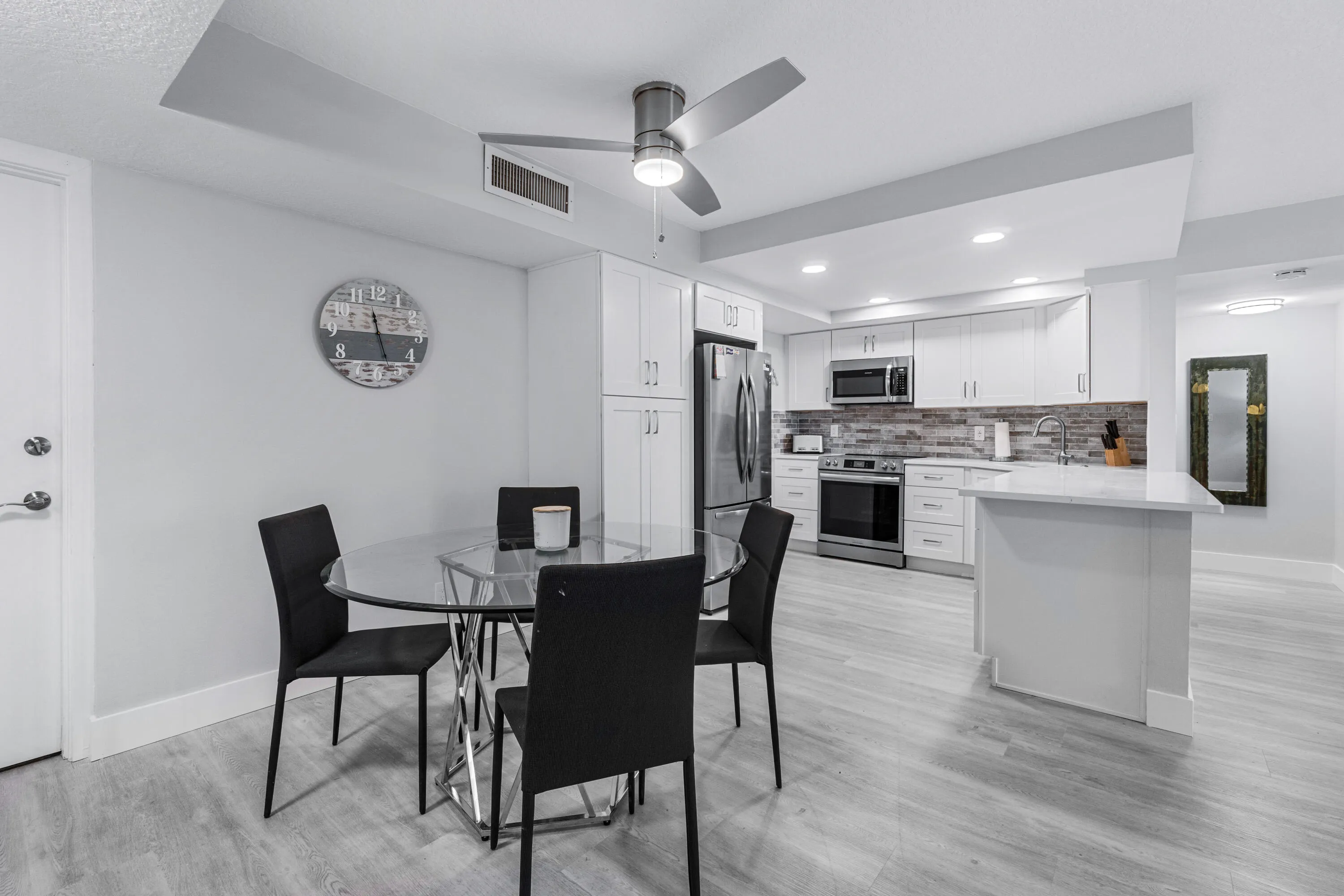 013-630OceanDrive-410-JunoBeach-FL-33408