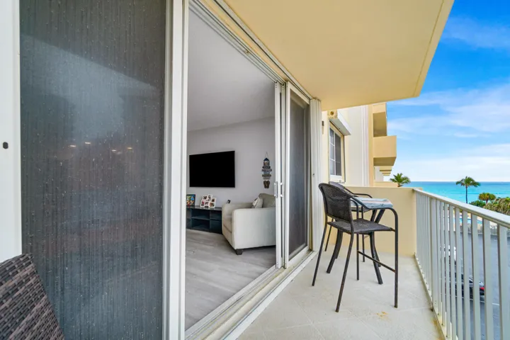 023-630OceanDrive-410-JunoBeach-FL-33408
