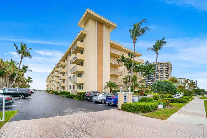 001-630OceanDrive-410-JunoBeach-FL-33408