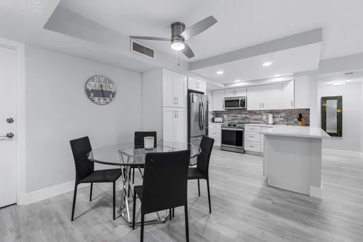 013-630OceanDrive-410-JunoBeach-FL-33408