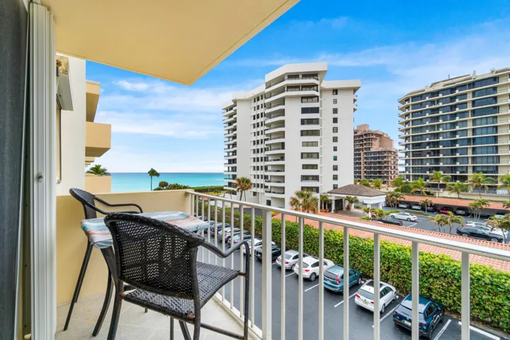 021-630OceanDrive-410-JunoBeach-FL-33408