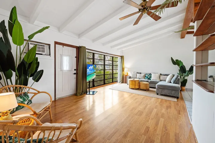 5-web-or-mls-2512-sugar-loaf-ln