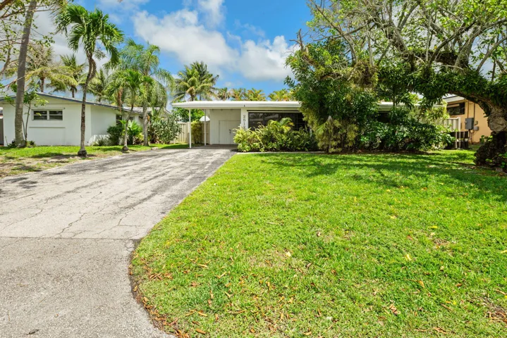 1-web-or-mls-2512-sugar-loaf-ln