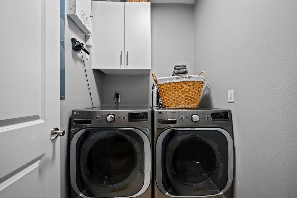 large capacity washer / dryer