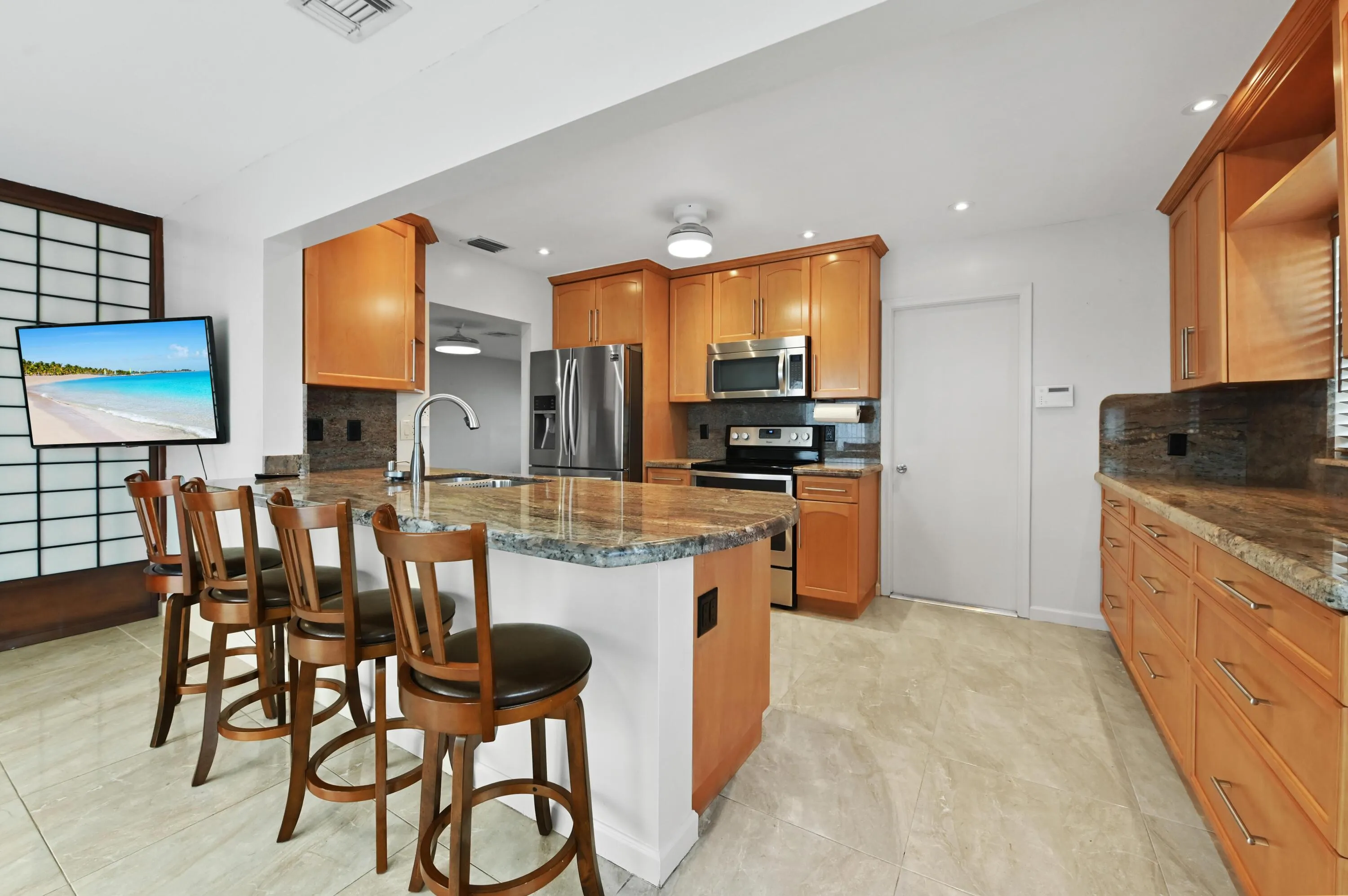 13 Dining room 03