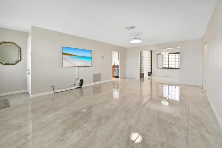 06 Living room 02