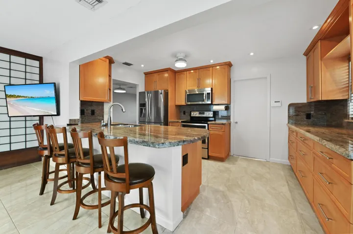13 Dining room 03