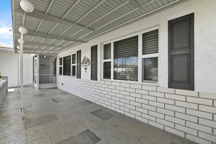 04 Patio 01