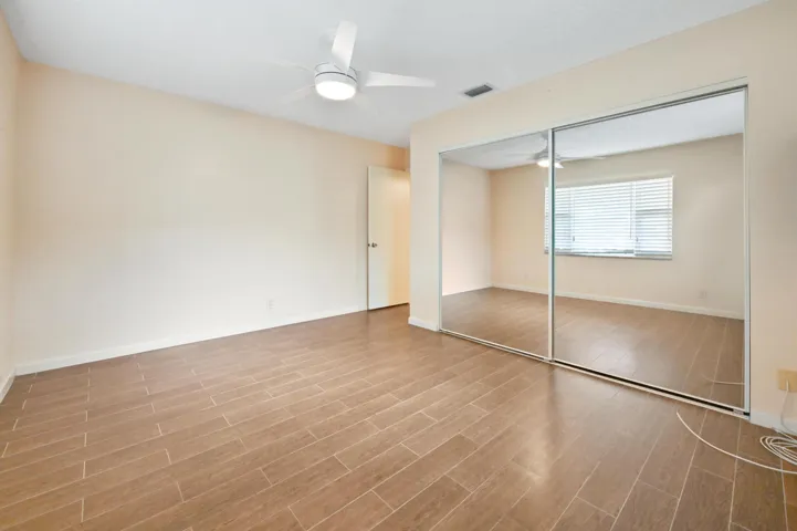 20 Bedroom 02