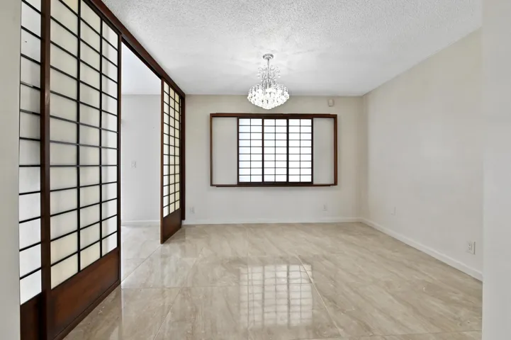 09 Dining room 01