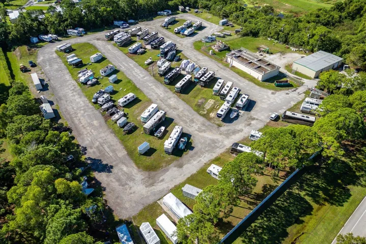 Savanna Club Storage Area