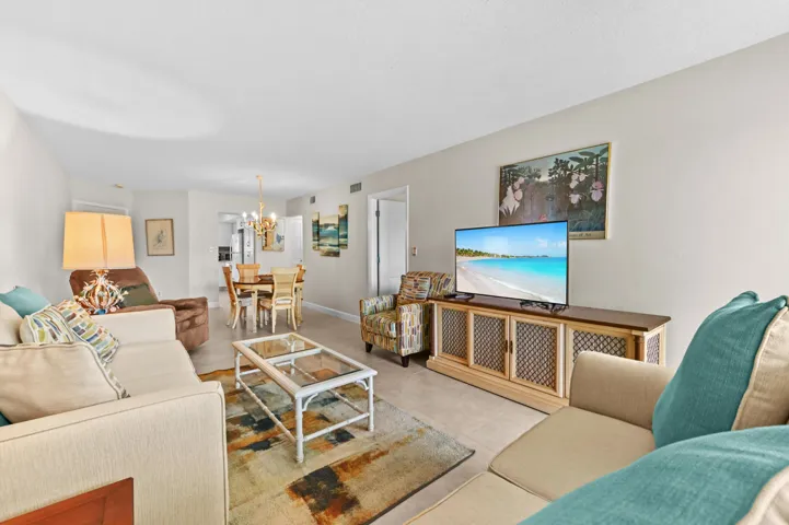 07 Living room 03